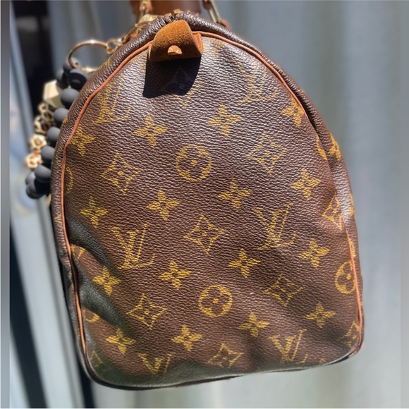 ✨🛍️ Louis Vuitton Monogram Speedy 30 Handbag with COA - Picture 3 of 10